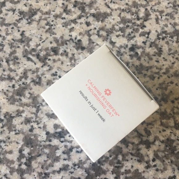 Aveeno Ultra-Calming Night Cream - Picture 2 of 10